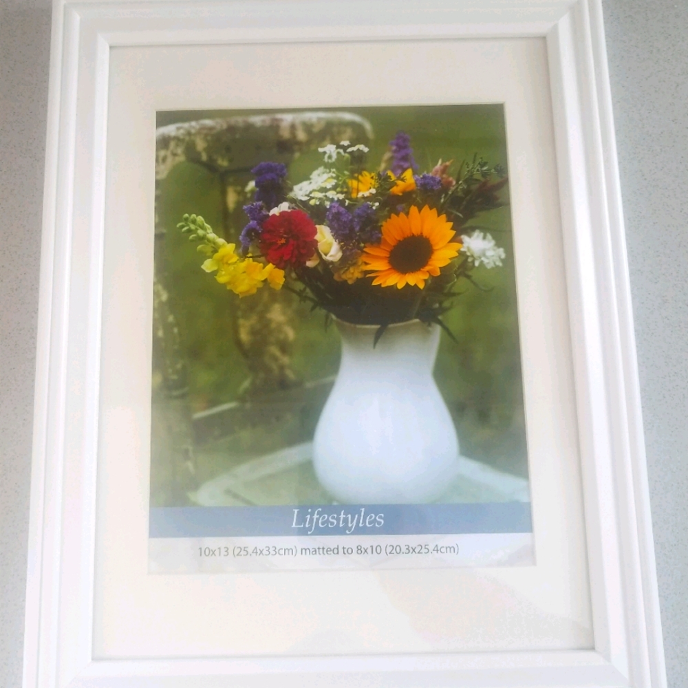 Wooden White Picture Frame 10x13 White Mat & Glass for 8x10 Subject Farmhouse